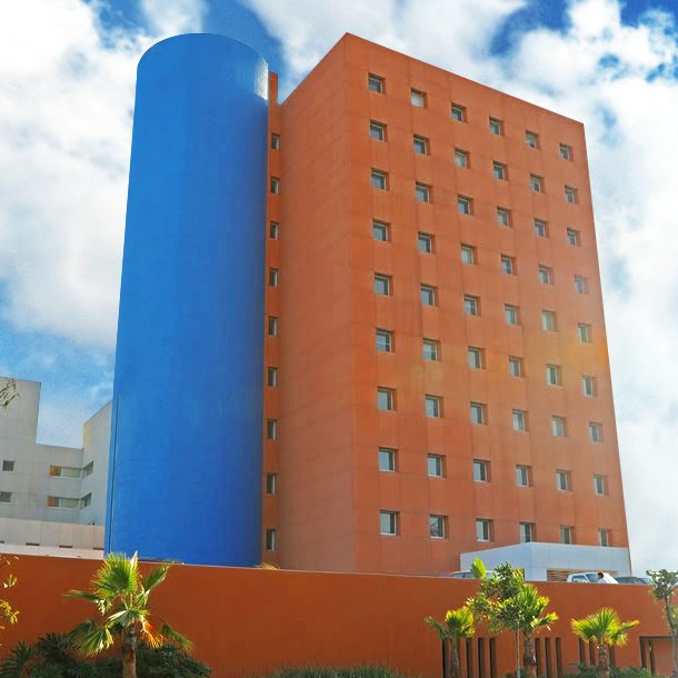 Fachada del Hospital Angeles Tijuana, en la Zona Río